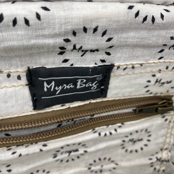 Myra Crossbody purse bag - Picture 11 of 13